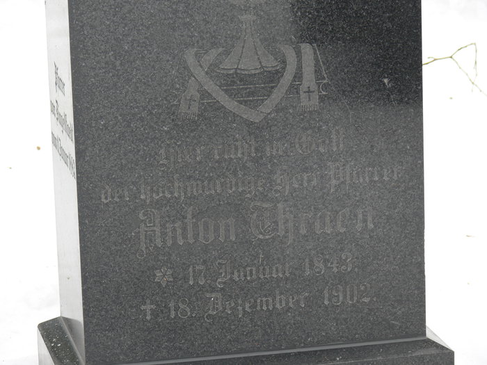 Grabstein von Anton Thraen